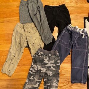 bundle of FIVE boys pants 3t - 4t